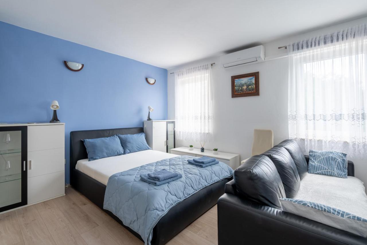 Studio Tommy 2 Rovinj Buitenkant foto
